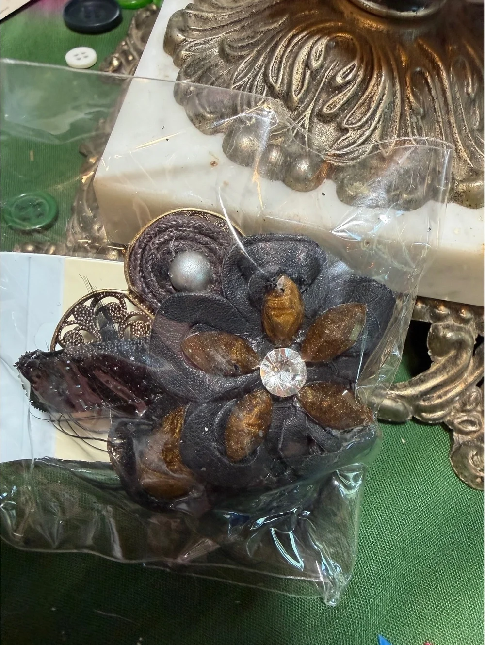 Vintage Floral Fabric stretch ringwith Rhinestone Accent